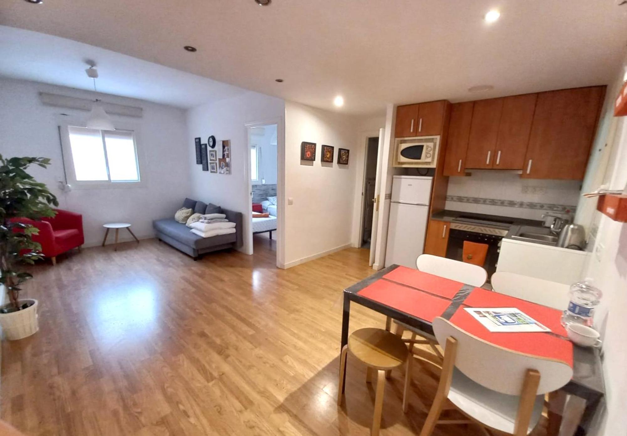Bcn4Days Apartments L'Hospitalet de Llobregat Esterno foto