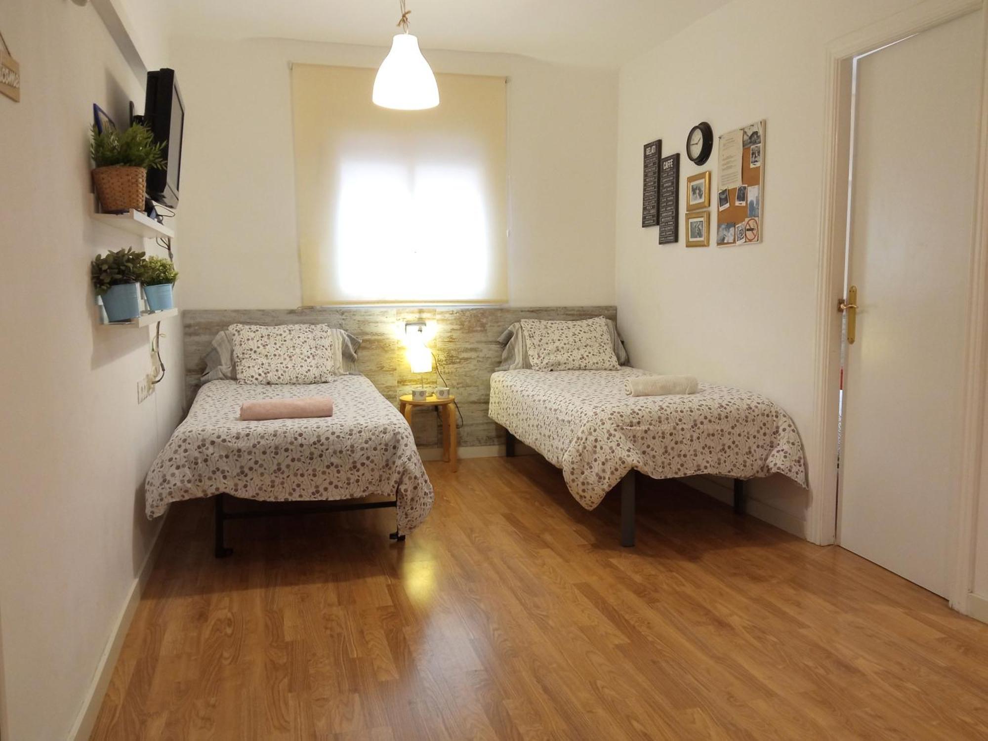 Bcn4Days Apartments L'Hospitalet de Llobregat Esterno foto