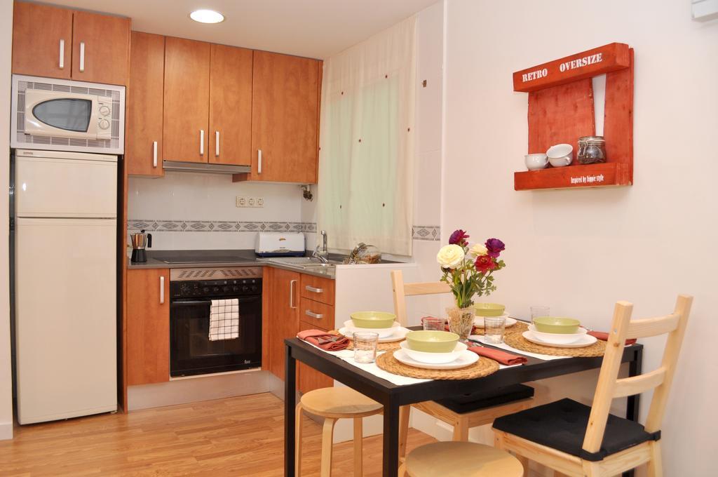 Bcn4Days Apartments L'Hospitalet de Llobregat Esterno foto