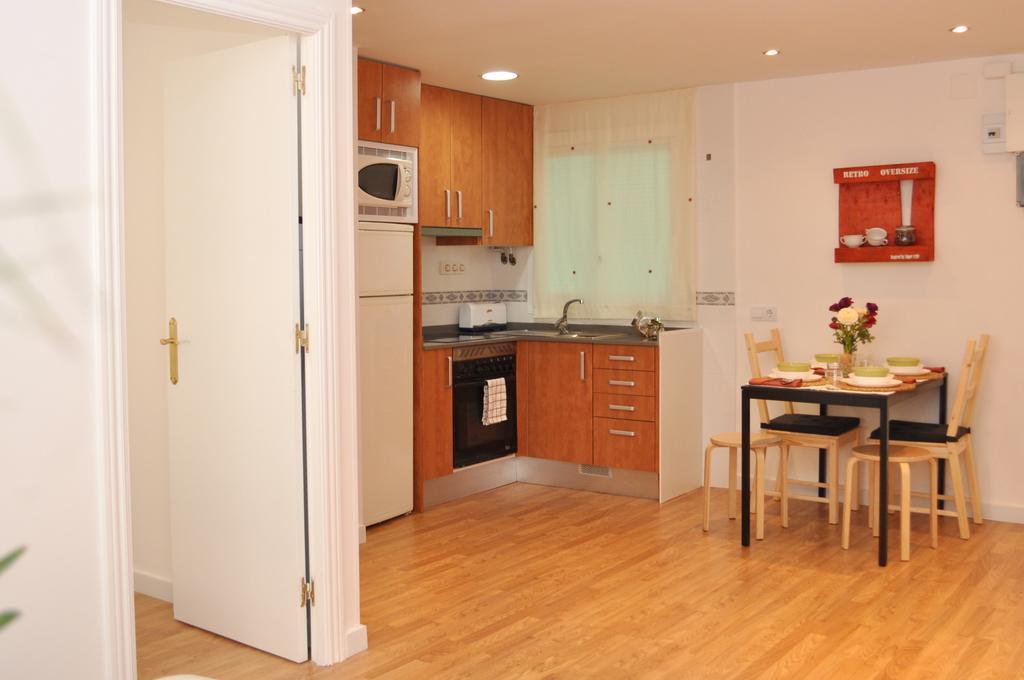 Bcn4Days Apartments L'Hospitalet de Llobregat Esterno foto